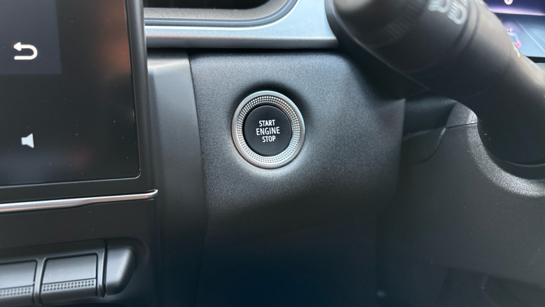 Renault Captur 1.6 E-Tech full hybrid 145 Evolution 5dr Auto Hybrid Hatchback